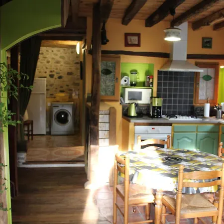 Holiday home Le Du Bain Des Oies Sauveterre-de-Bearn
